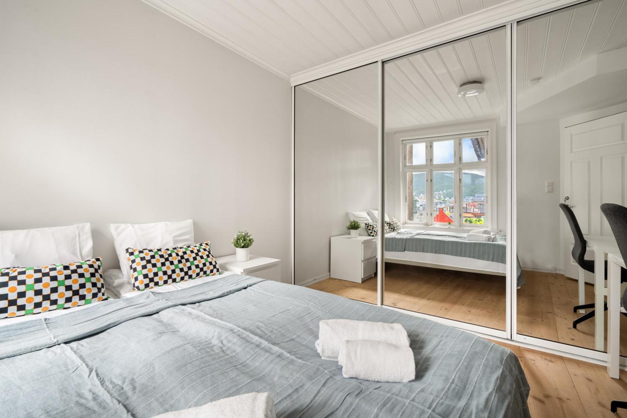 Charming With Stunning Views! Appartement Bergen